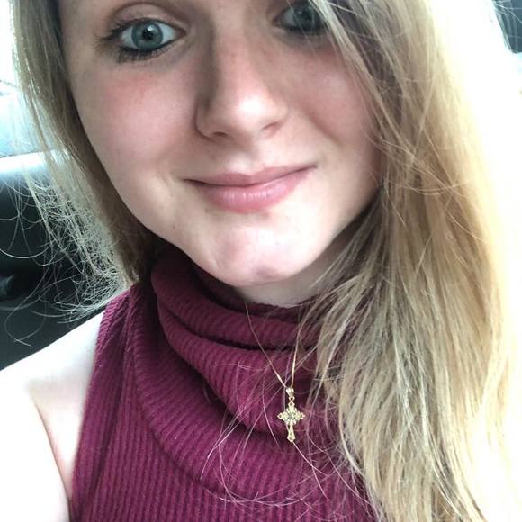 Meet your Posher, Shellene - Picture 1 of 1